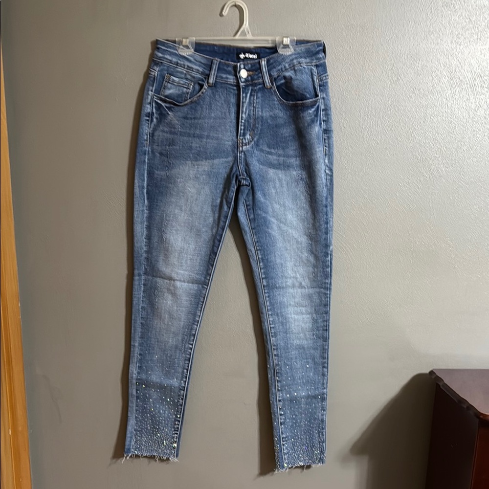 Vocal Blue Ankle Cropped Jeans with Raw Hem